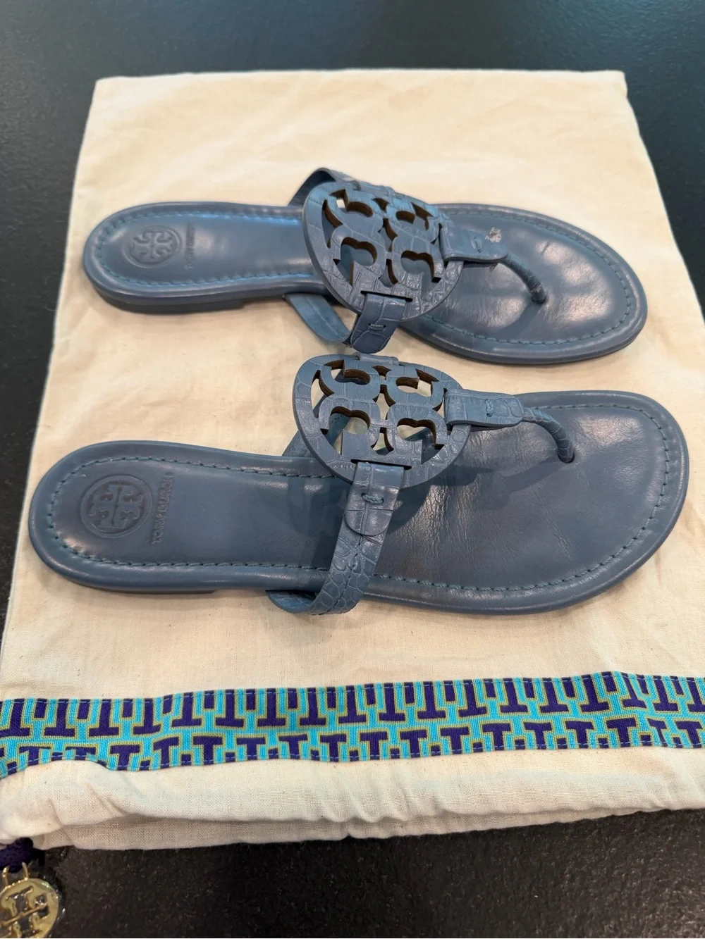 Tory Burch Miller Blue Croc Embossed Leather Logo Thong Sandals 8